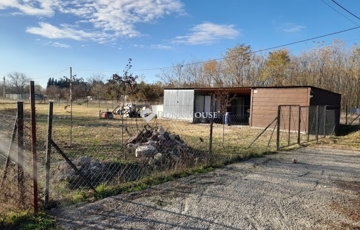 Eladó telek/földterület