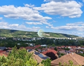 339586