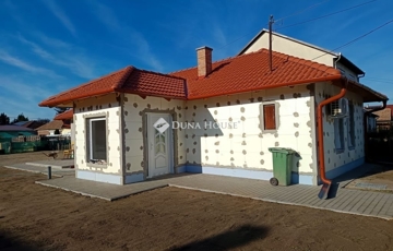 Eladó családi ház