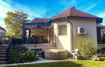 Eladó családi ház