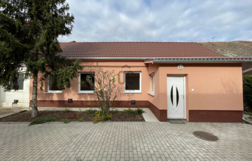 Eladó családi ház