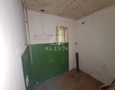 Eladó családi ház Madaras 2 300 000 Ft