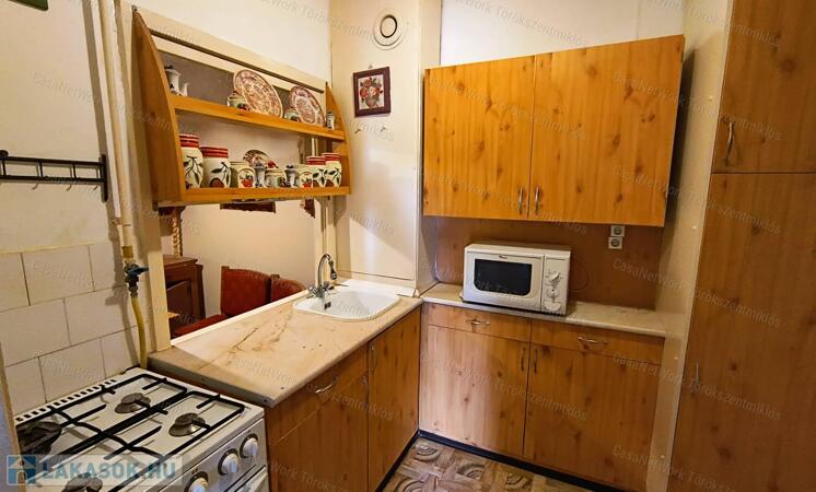 Eladó kétszobás lakás Szolnokon a Széchenyi Lakótelepen!                                 