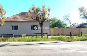Eladó családi ház