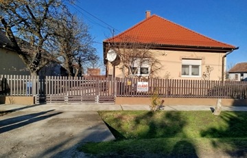 Eladó családi ház