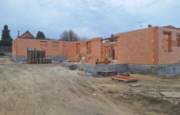 Eladó családi ház