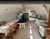 Vászoly Öreg-hegy pince-présház teljes balatoni panorámával