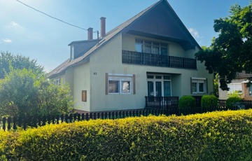 Eladó családi ház