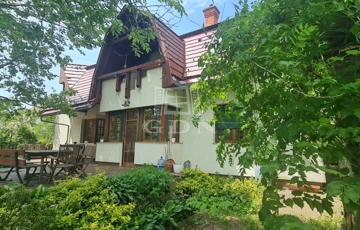 Eladó családi ház