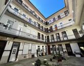 25632