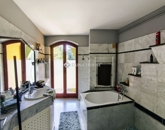 Eladó családi ház Pécs 119 999 999 Ft