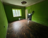 Eladó családi ház Pécs 9 990 000 Ft