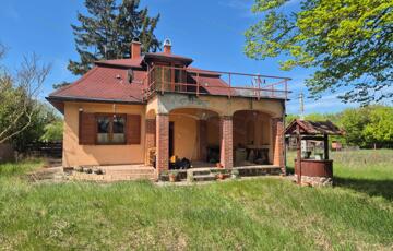 Eladó családi ház