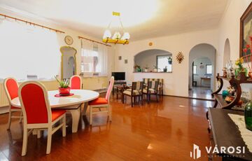 Eladó családi ház