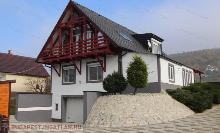 Kifogástalan családi ház Cserszegtomajon                                 