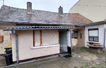 Eladó családi ház