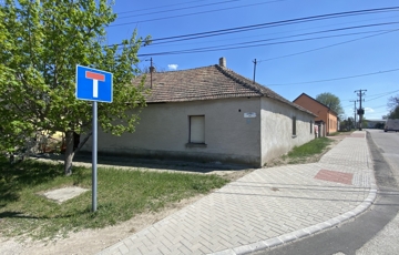 Eladó családi ház