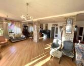 Panorámás, kétgenerációs családi ház