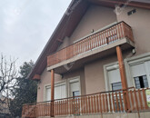 Eladó családi ház Bana 82 000 000 Ft