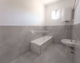 Eladó családi ház Újszász 16 900 000 Ft