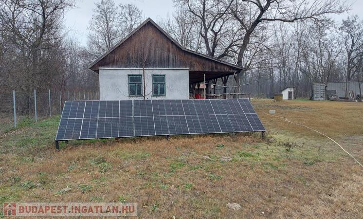 ELADÓ TÁPIÓSZENTMÁRTONBAN TANYA + 33 Ha ERDŐ                                 