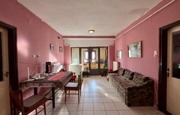 Eladó családi ház