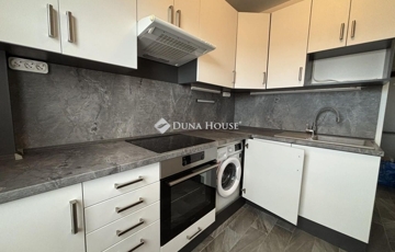 Eladó lakás