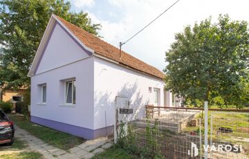 Eladó családi ház