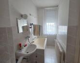 Eladó 53 m²-es, 2 szobás, 4. emeleti lakás nagy erkéllyel Oroszlányban!