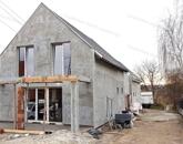 Központközeli új otthon pici kerttel