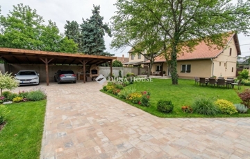 Eladó családi ház