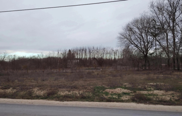 Eladó telek/földterület