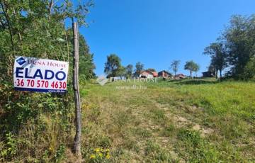 Eladó telek/földterület