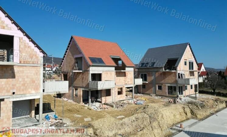 A nyugalom szigete - eladó új építésű ikerház villák Balatonfüreden                                 