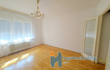 Eladó lakás