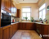 Eladó családi ház Budapest X. ker 350 000 000 Ft