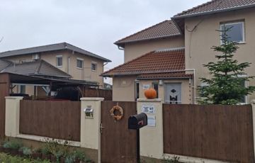 Eladó családi ház