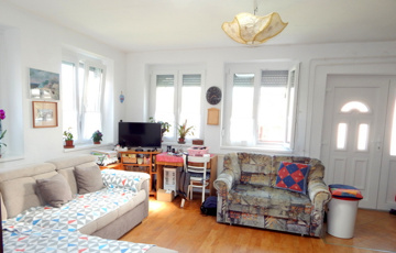 Eladó családi ház