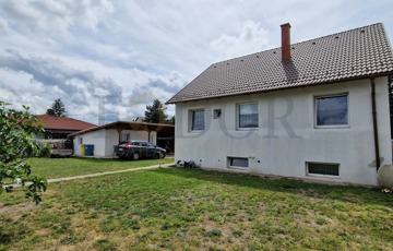 Eladó családi ház