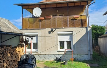 Eladó családi ház