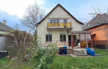 Eladó családi ház