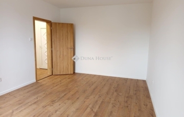 Eladó lakás